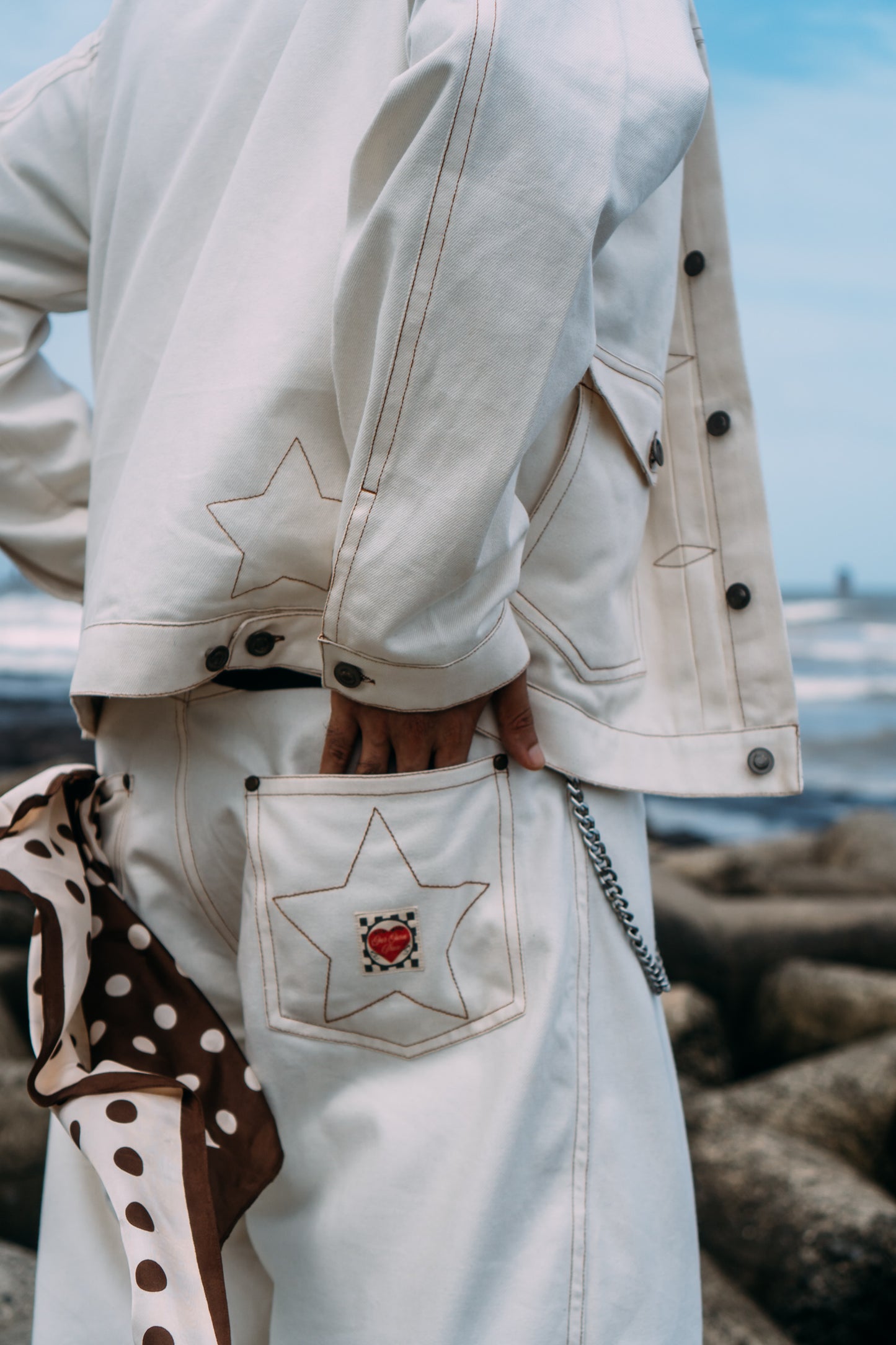 I'm A Star Horseshoe Jeans 'Off White'