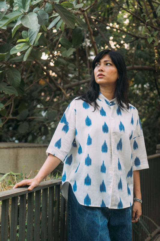 Boxy Shirt 'White Sapphire Ikat'