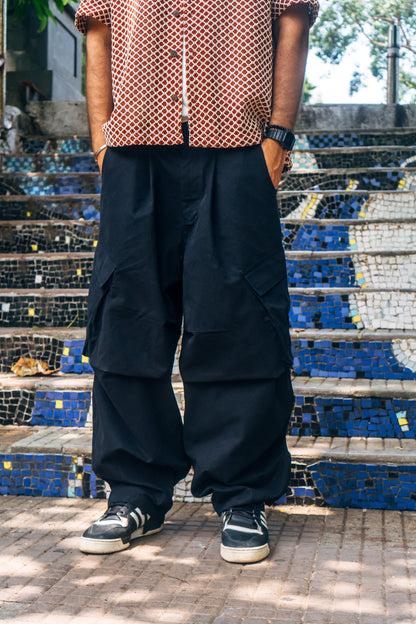 Balloon Cargo Pants 'Black Canvas'