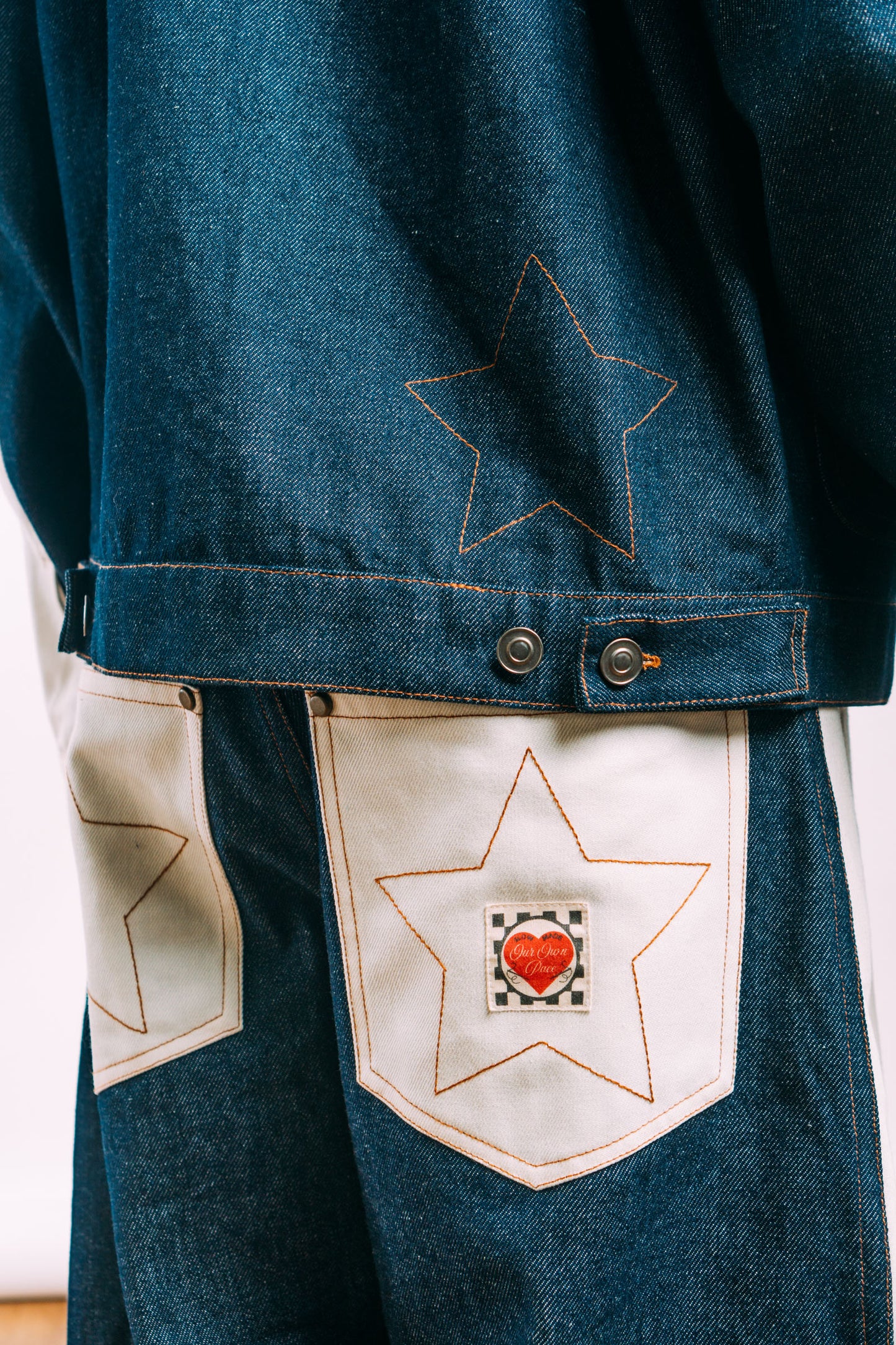 I'm A Star Horseshoe Jeans 'Indigo Off-White Split'