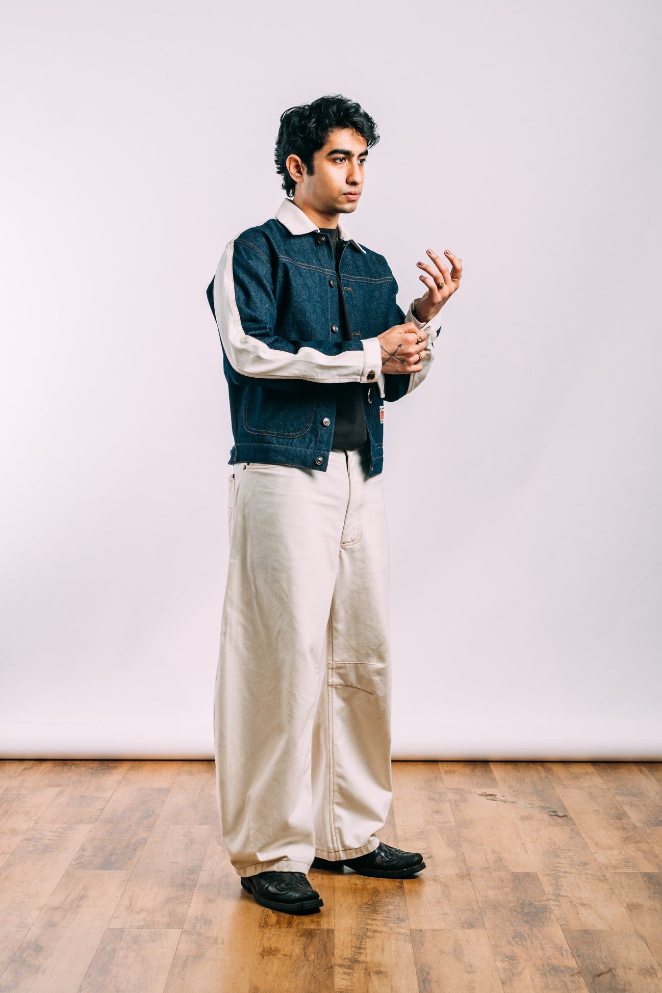 I'm A Star Horseshoe Jeans 'Off White'